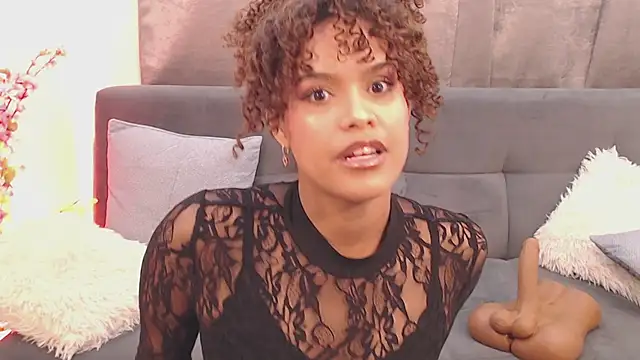 دردشة Amelia_bss الجنسية المباشرة
