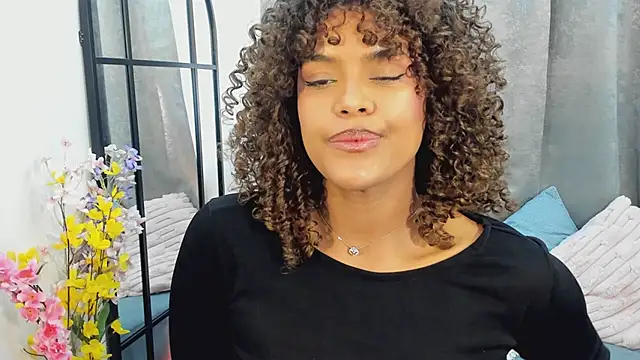 دردشة Amelia_bss الجنسية المباشرة