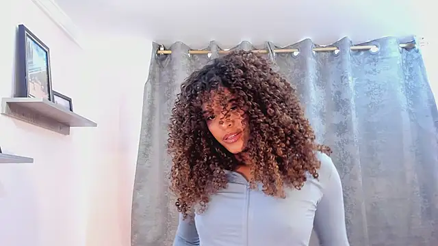دردشة Amelia_bss الجنسية المباشرة