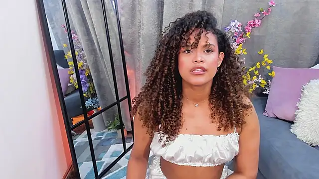 دردشة Amelia_bss الجنسية المباشرة