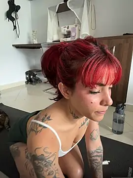 kitty_pruu লাইভ XXX চ্যাট