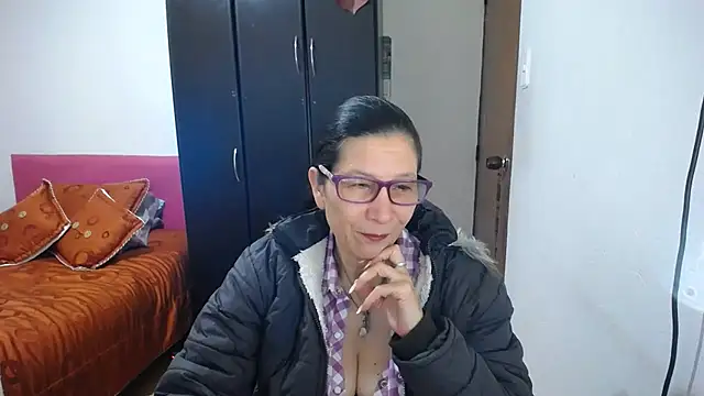 latin49 即時 XXX   聊天