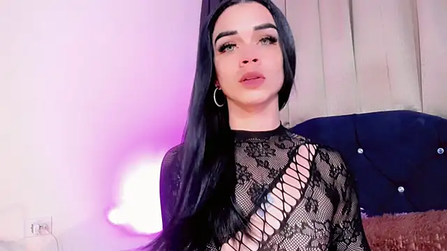 הופעת וובקאם של lesly_xx