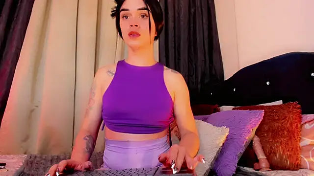 הופעת וובקאם של lesly_xx