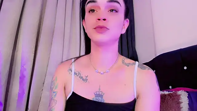 הופעת וובקאם של lesly_xx