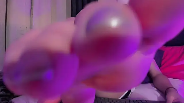 lesly_xx Webcam Show