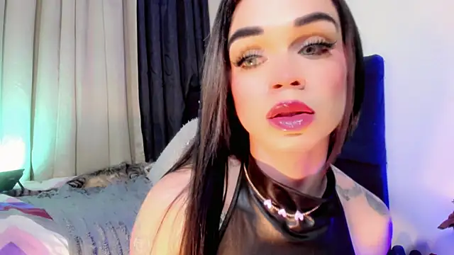 lesly_xx Show in webcam