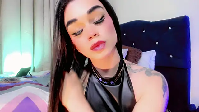 Show modela lesly_xx na web-kameri
