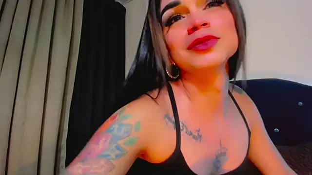 lesly_xx Show in webcam