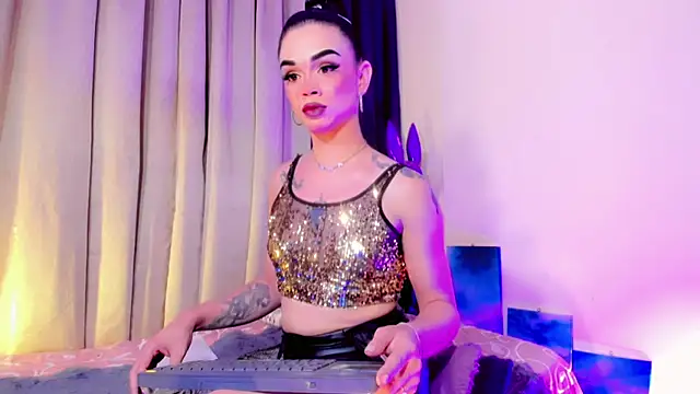 הופעת וובקאם של lesly_xx