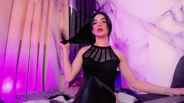 Pokazy przed kamerką – lesly_xx