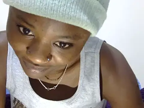 Živý XXX chat SweetTemptationKE