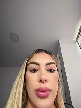 Chat ao vivo de mi_suk11