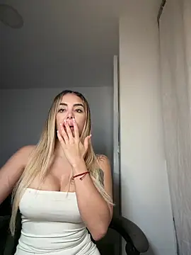mi_suk11's Webcam Show