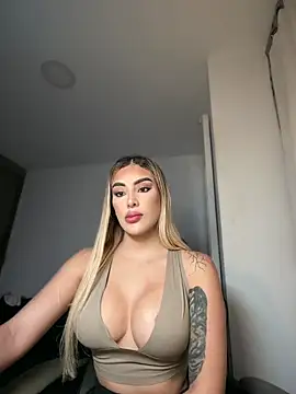 mi_suk11's Webcam Show