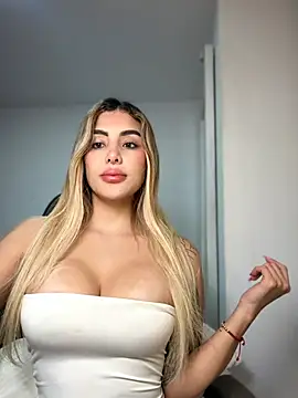 mi_suk11's Webcam Show