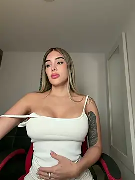 mi_suk11's Webcam Show
