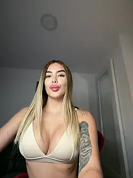 Show de mi_suk11 na webcam