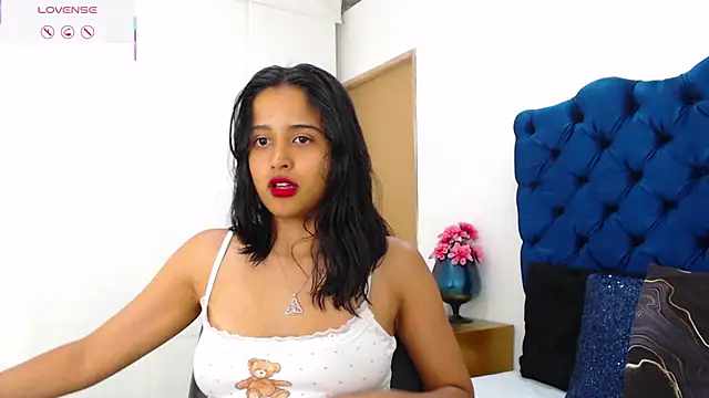 XXX chat uživo modela Lili666_