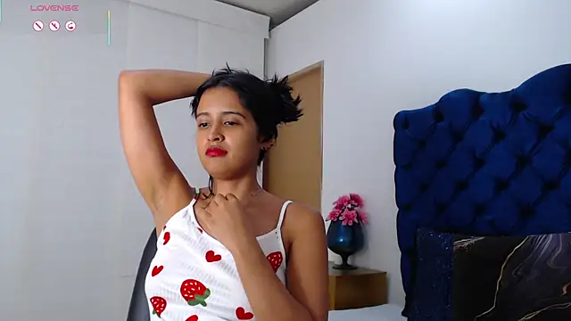 Czat XXX na żywo – Lili666_