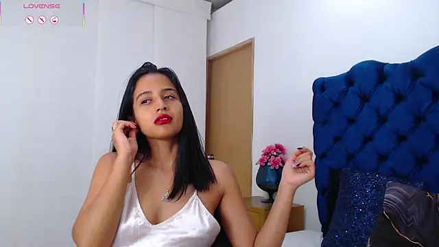 Lili666_: онлайн-секс-чат