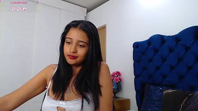 XXX chat uživo modela Lili666_