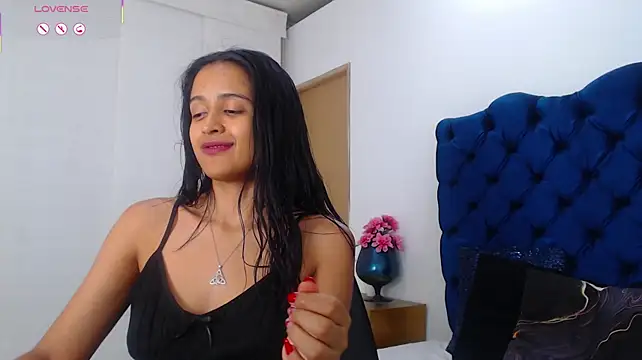 Chatroom XXX en direct de Lili666_