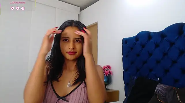 Lili666_ Chat XXX in diretta