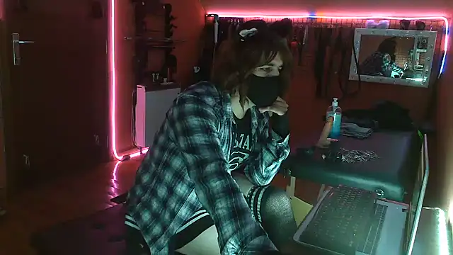 Ginny-the-bdsm-nympho webkamerás műsora