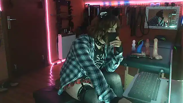 Ginny-the-bdsm-nympho webkamerás műsora