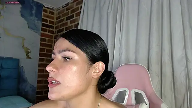 ailyngg Live XXX-Chat