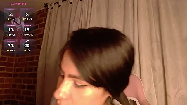 ailyngg's Live XXX Chat
