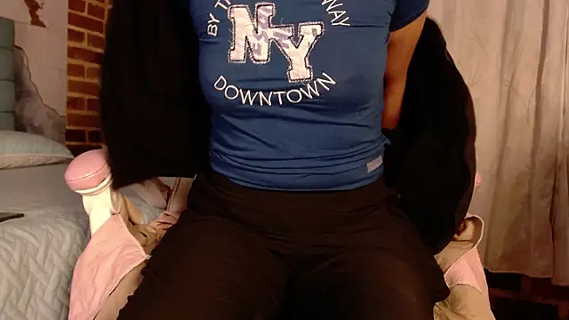 ailyngg webcam show