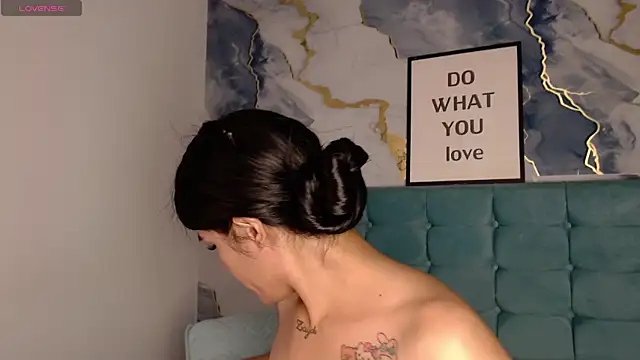 ailyngg Live XXX-chat