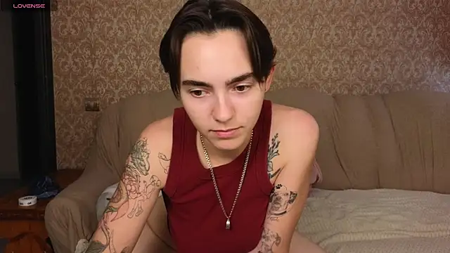 Lilihere_ élő XXX-chatje