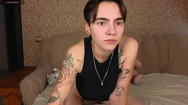 Lilihere_'s Live XXX Chat