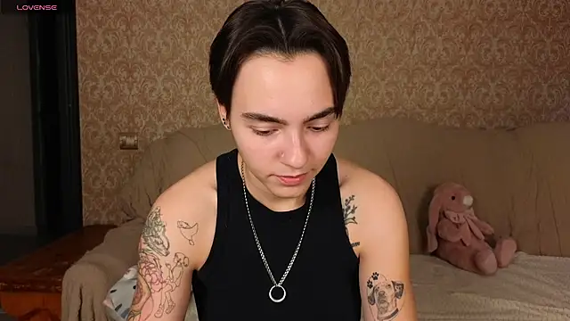 Lilihere_'s Live XXX Chat