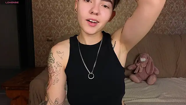 Lilihere_'s Live XXX Chat