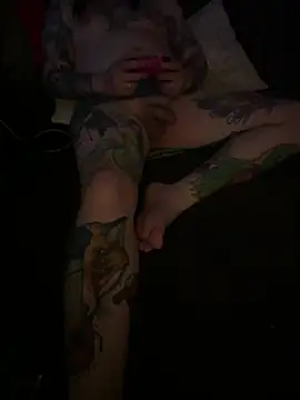 sissyboy-666- Show Webcam