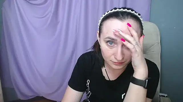 NinaFlawlees XXX чат на живо