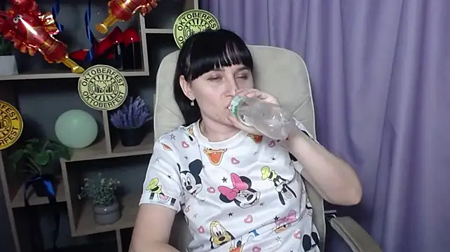 NinaFlawlees Webcamshow