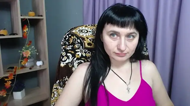 NinaFlawlees Chat XXX in diretta