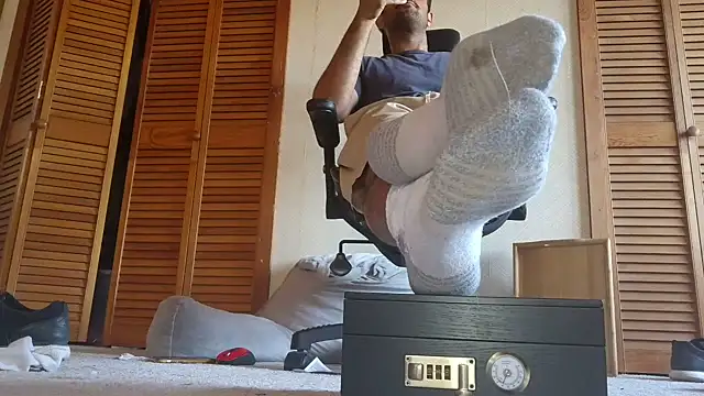 cashmasterzobistone Webcam Show