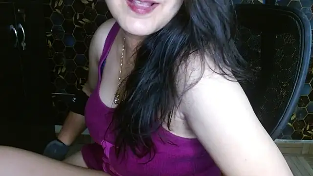 Chat XXX ao vivo de KinderrJoy