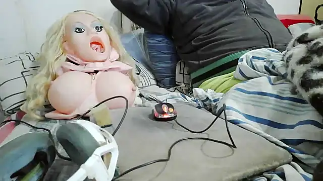 Show modela messi_syssy na web-kameri