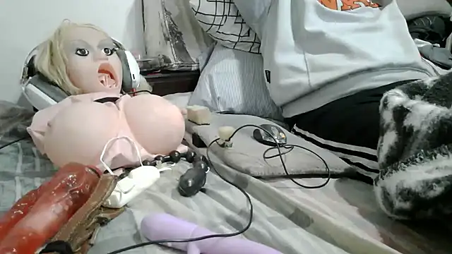 messi_syssy Show in webcam