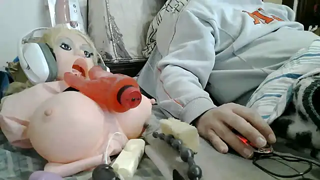 messi_syssy Show in webcam