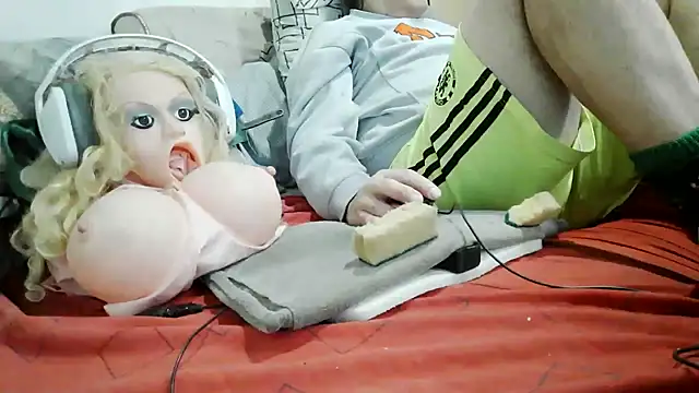XXX chat uživo modela messi_syssy