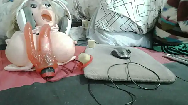 messi_syssy Show in webcam