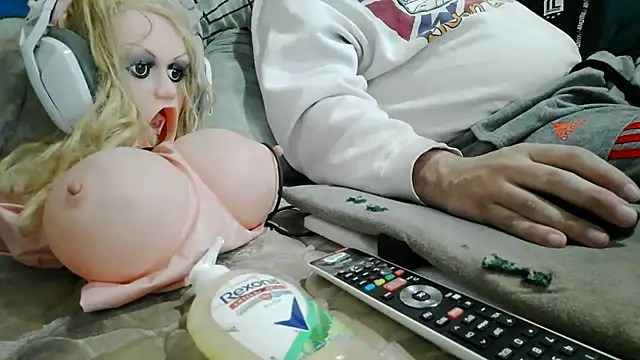 Show modela messi_syssy na web-kameri